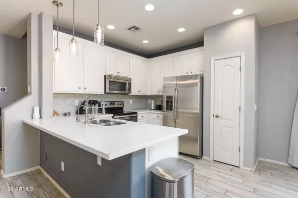 Queen Creek, AZ 85142,21090 E MUNOZ Street