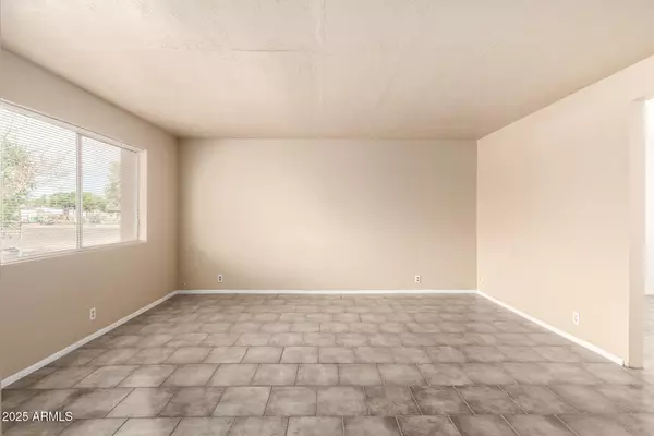Eloy, AZ 85131,303 W DR MARTIN LUTHER KING Street