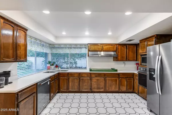 Glendale, AZ 85308,7606 W WAGONER Road