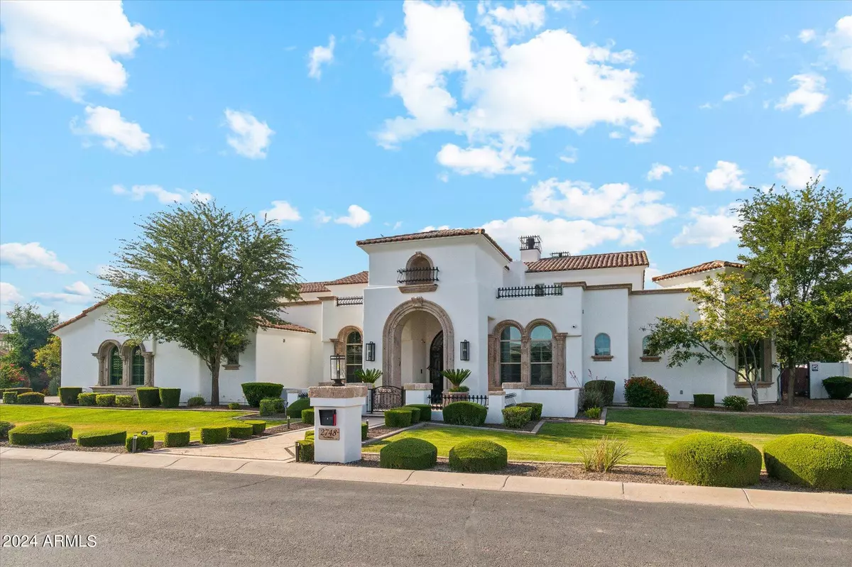Gilbert, AZ 85297,2748 E WARBLER Road