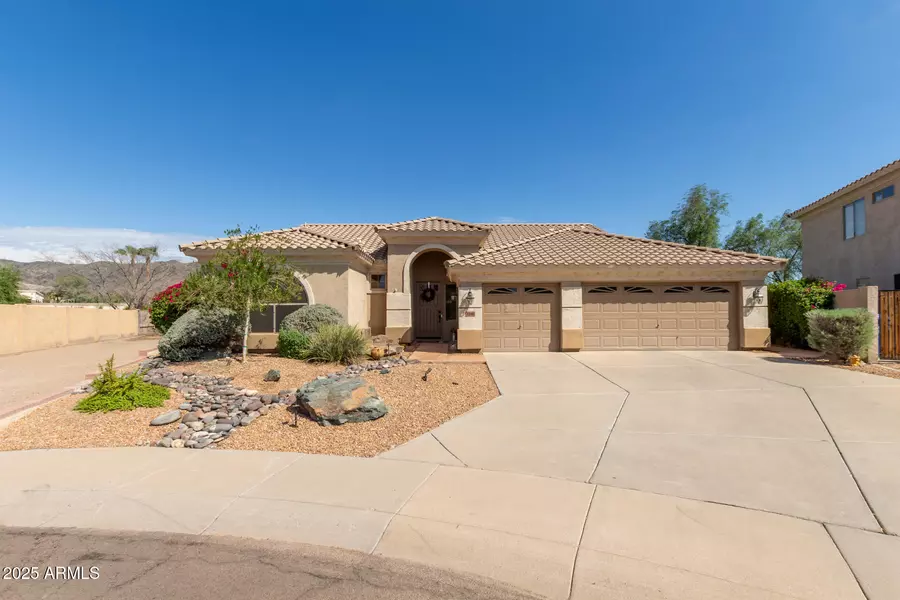 1356 W DEER CREEK Road, Phoenix, AZ 85045