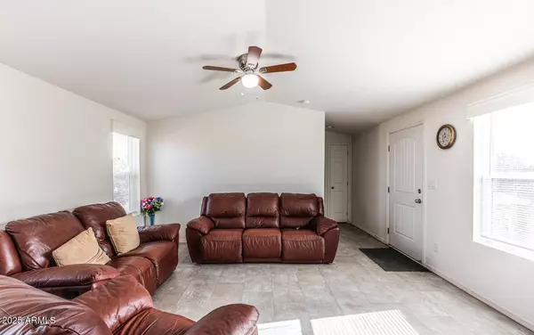 Show Low, AZ 85901,2308 Sitgreaves Street