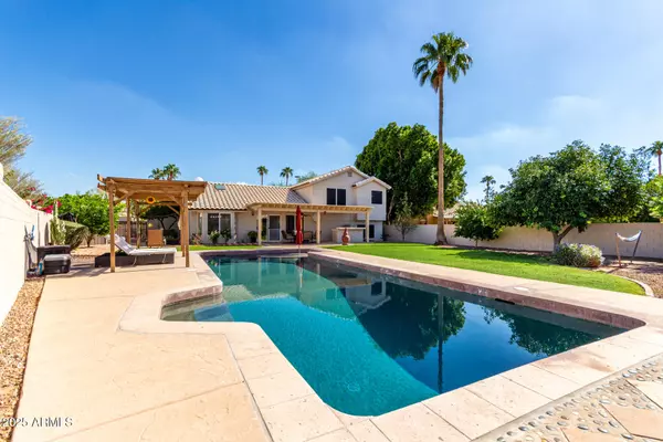 920 W GRAND CAYMEN Drive, Gilbert, AZ 85233