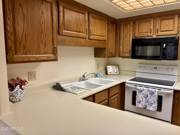 Sun City, AZ 85351,10330 W THUNDERBIRD Boulevard #A316