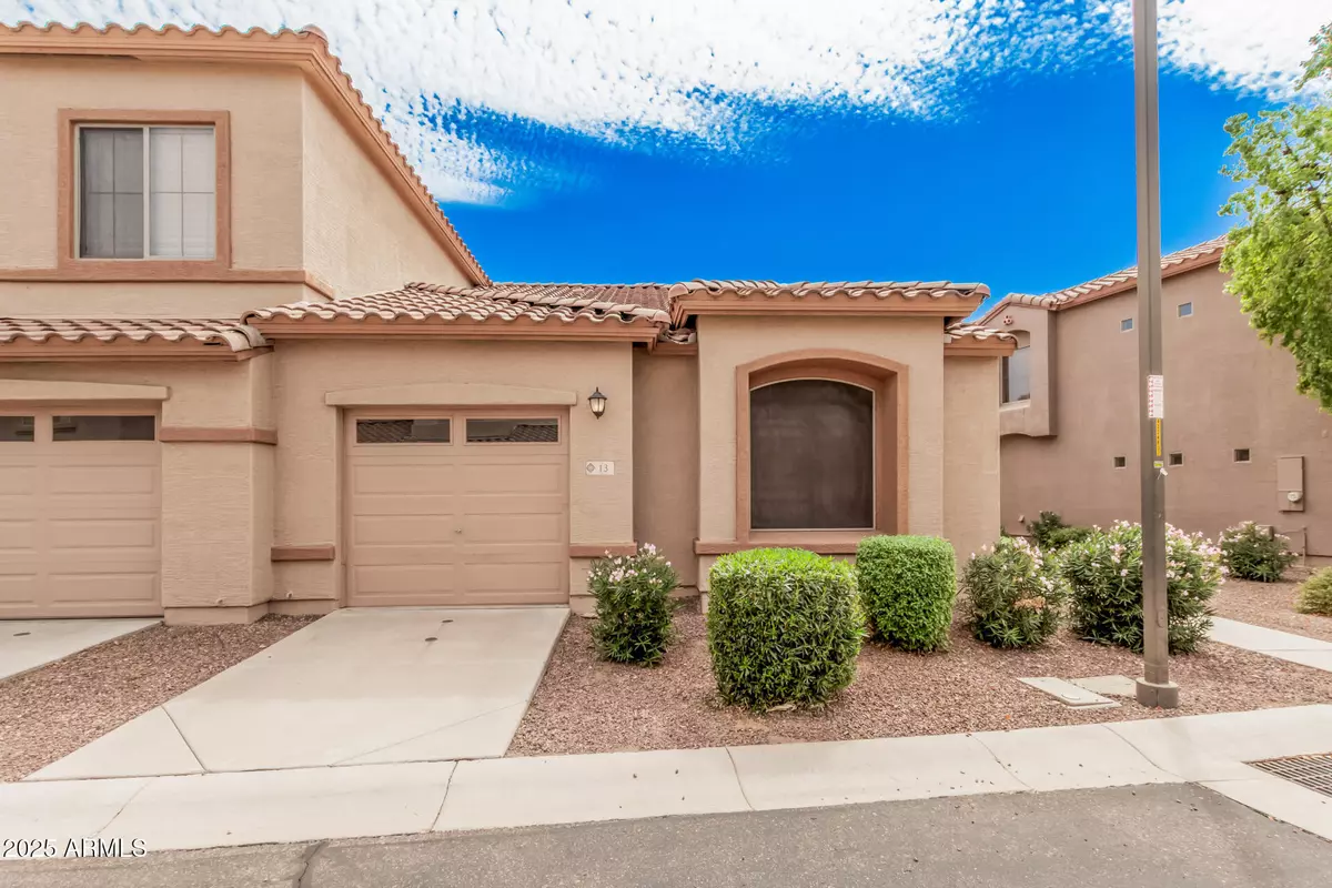 Chandler, AZ 85286,2600 E Springfield Place #13