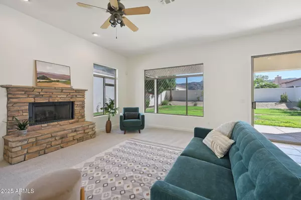 Phoenix, AZ 85042,2223 E BRANHAM Lane