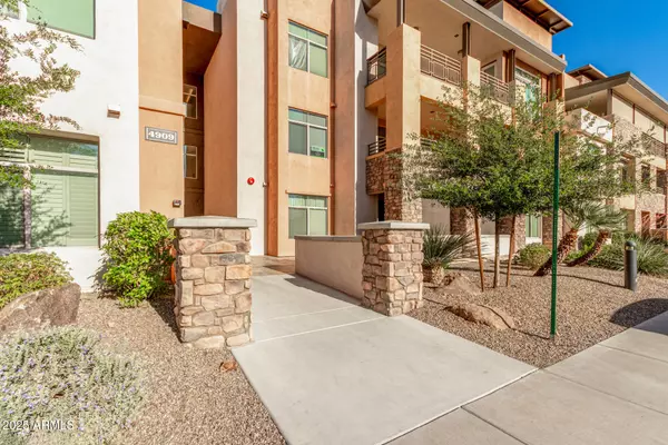 Scottsdale, AZ 85251,4909 N WOODMERE FAIRWAY -- #1004