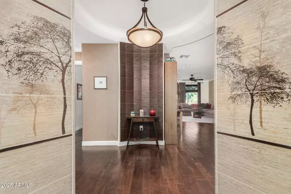 Scottsdale, AZ 85251,4909 N WOODMERE FAIRWAY -- #1004