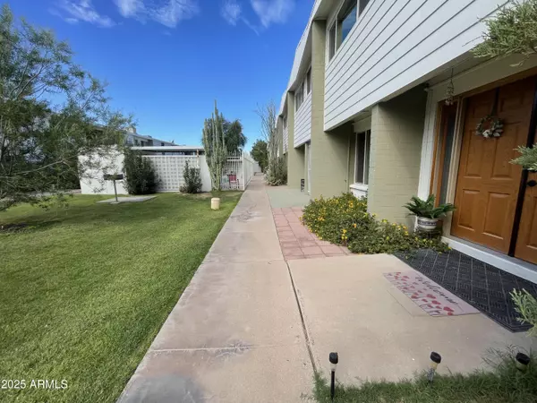Scottsdale, AZ 85257,814 N 82ND Street #G5