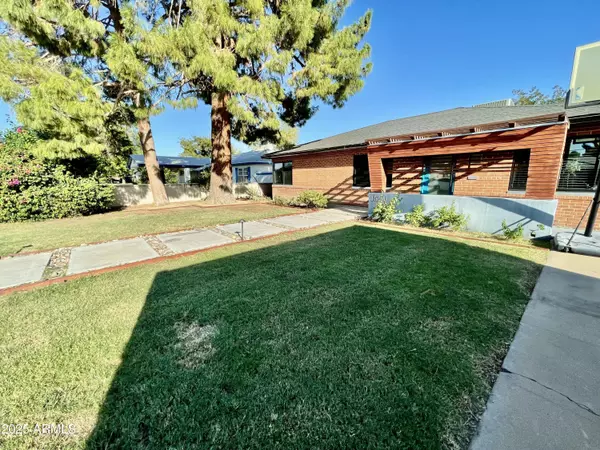 Phoenix, AZ 85015,1520 W BERRIDGE Lane