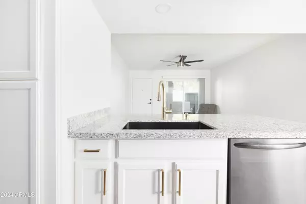 Scottsdale, AZ 85251,2938 N 61ST Place #146