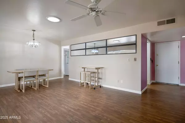 Scottsdale, AZ 85251,4748 N 74TH Place