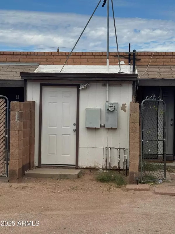 Apache Junction, AZ 85119,1461 E SOUTHERN Avenue