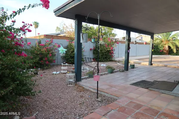Mesa, AZ 85202,1338 W LOBO Avenue