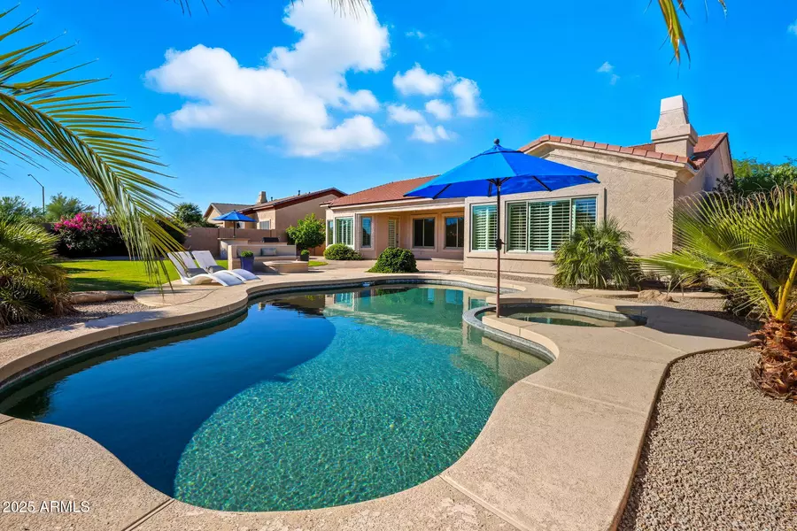 17648 W WILLOW Drive, Goodyear, AZ 85338