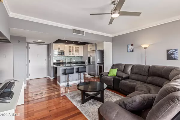 4750 N CENTRAL Avenue #7B, Phoenix, AZ 85012