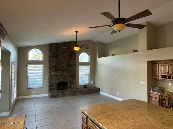 Tempe, AZ 85280,9411 S PALM Drive