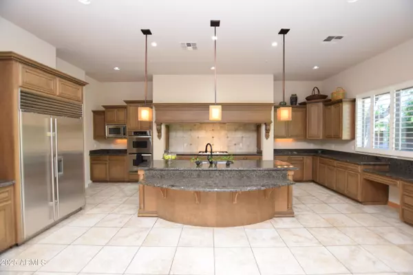 Scottsdale, AZ 85260,9842 E CELTIC Drive