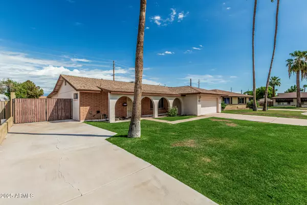 Phoenix, AZ 85051,4134 W LINGER Lane