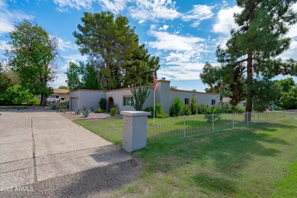 Glendale, AZ 85304,6415 W SURREY Avenue