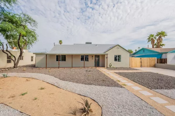 1642 E TURNEY Avenue, Phoenix, AZ 85016