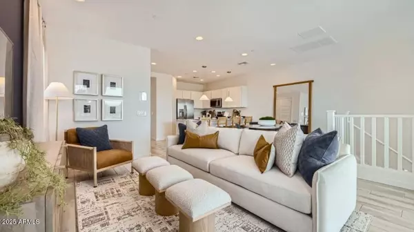 Mesa, AZ 85212,8149 E PETUNIA Avenue #1087