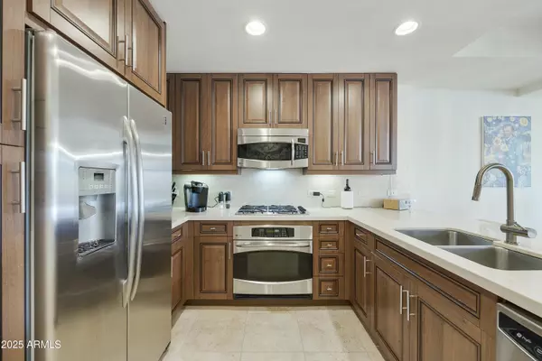 Scottsdale, AZ 85251,7161 E RANCHO VISTA Drive #6002