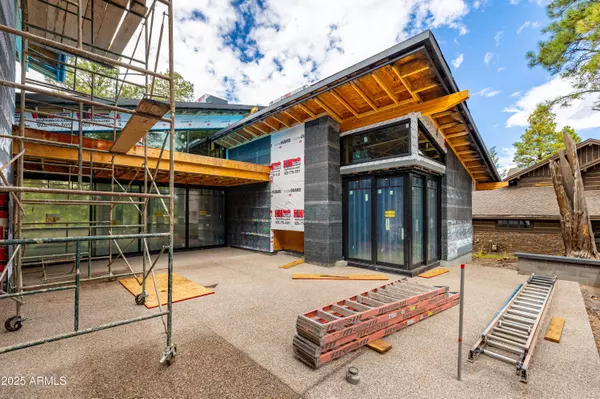 Flagstaff, AZ 86005,2000 E Del Rae Drive #223