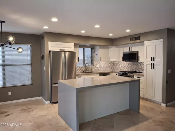 4520 E MOSSMAN Road, Phoenix, AZ 85050
