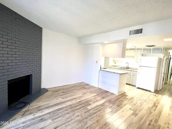 Phoenix, AZ 85017,6818 N 35TH Avenue #Q