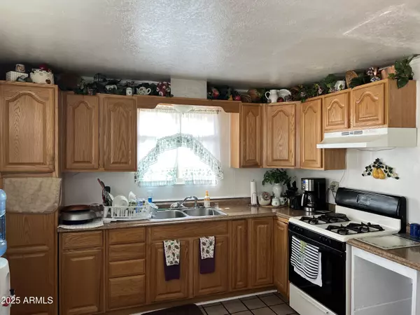Willcox, AZ 85643,501 W HENRY Street