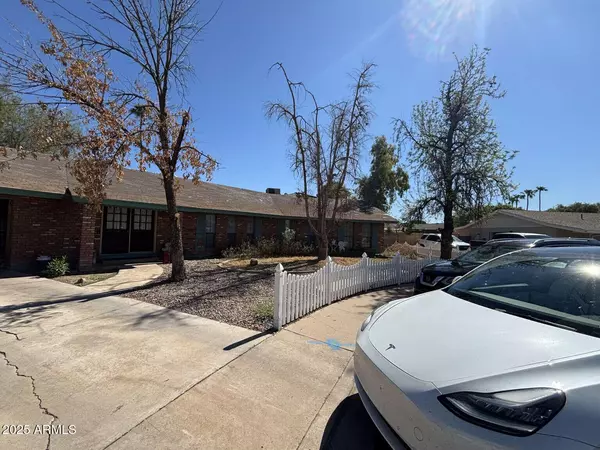 Mesa, AZ 85213,857 N GAYLORD Circle