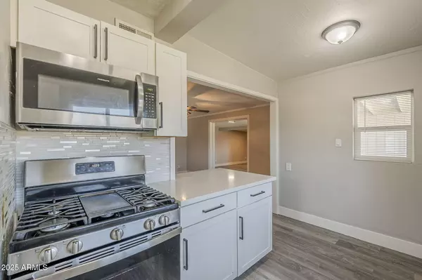 Mesa, AZ 85210,618 S PIMA --