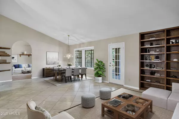 Phoenix, AZ 85044,15217 S 36th Place