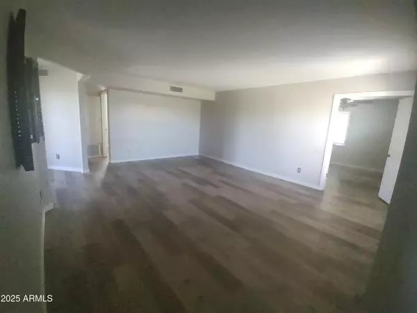 Phoenix, AZ 85032,13035 N 34TH Street #11
