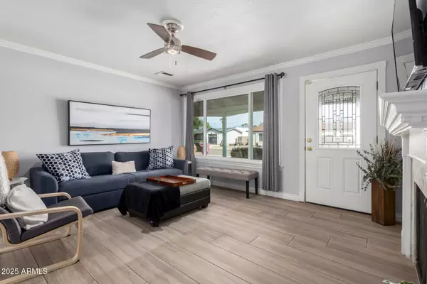 Scottsdale, AZ 85251,8515 E MACKENZIE Drive