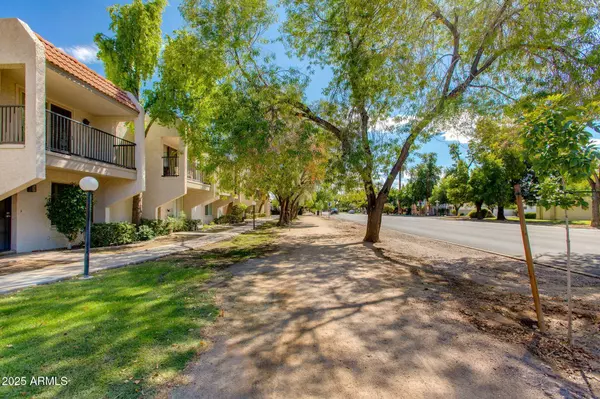 Phoenix, AZ 85020,8225 N CENTRAL Avenue #9