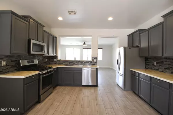 Queen Creek, AZ 85142,19350 E CARRIAGE Way