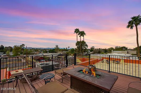 Phoenix, AZ 85016,2637 E BEEKMAN Place