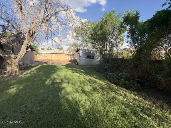 Tempe, AZ 85281,1871 E HAYDEN Lane #D