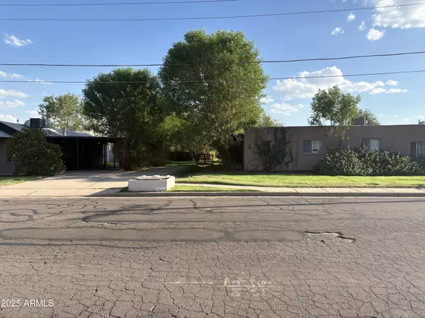 Tempe, AZ 85281,1871 E HAYDEN Lane #D