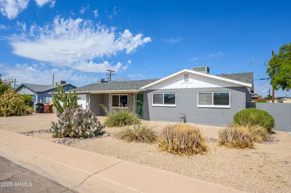 Scottsdale, AZ 85257,6814 E BELLEVIEW Street