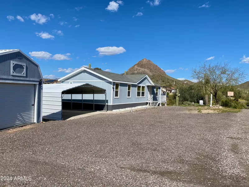 3740 W JENNY LIN Road, New River, AZ 85087