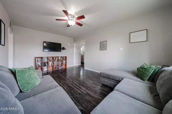 Phoenix, AZ 85016,1851 E AVALON Drive