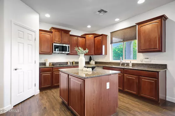 Phoenix, AZ 85083,5535 W TOMBSTONE Trail