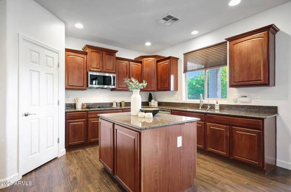 Phoenix, AZ 85083,5535 W TOMBSTONE Trail