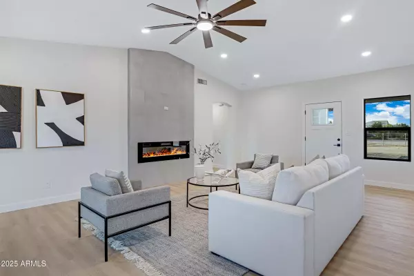 Queen Creek, AZ 85142,23043 E OCOTILLO Road