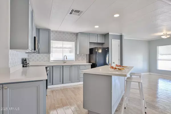 Phoenix, AZ 85042,303 E South Mountain Avenue #100
