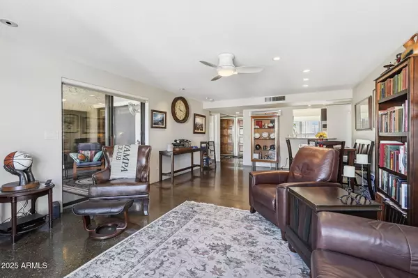 Phoenix, AZ 85016,5110 N 31st Way #345