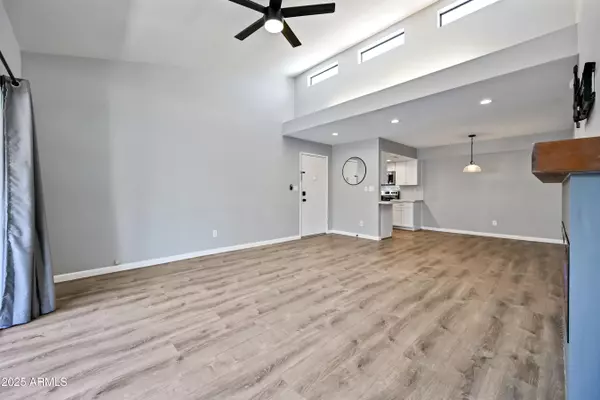 Scottsdale, AZ 85250,6480 N 82nd Street #2210